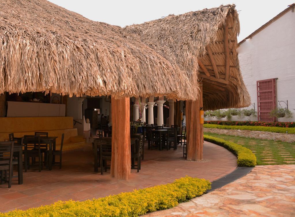 Hotel Santa Barbara Colonial - Santa Fe De Antioquia Buitenkant foto