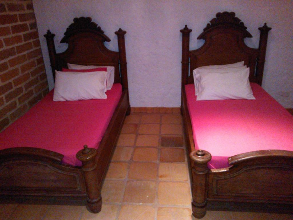 Hotel Santa Barbara Colonial - Santa Fe De Antioquia Kamer foto
