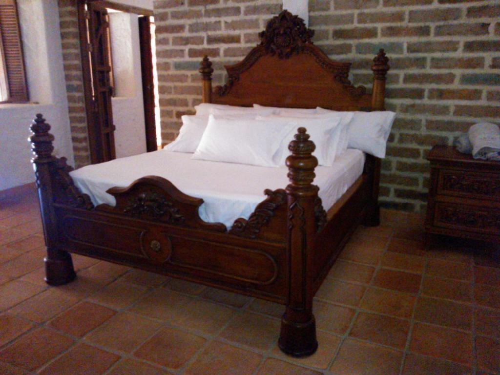 Hotel Santa Barbara Colonial - Santa Fe De Antioquia Kamer foto